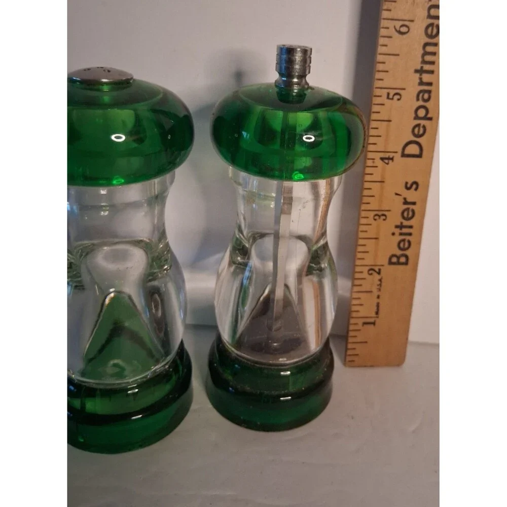 Vintage Olde Thompson Salt and Pepper 6 in Green Top and Bottom Lucite